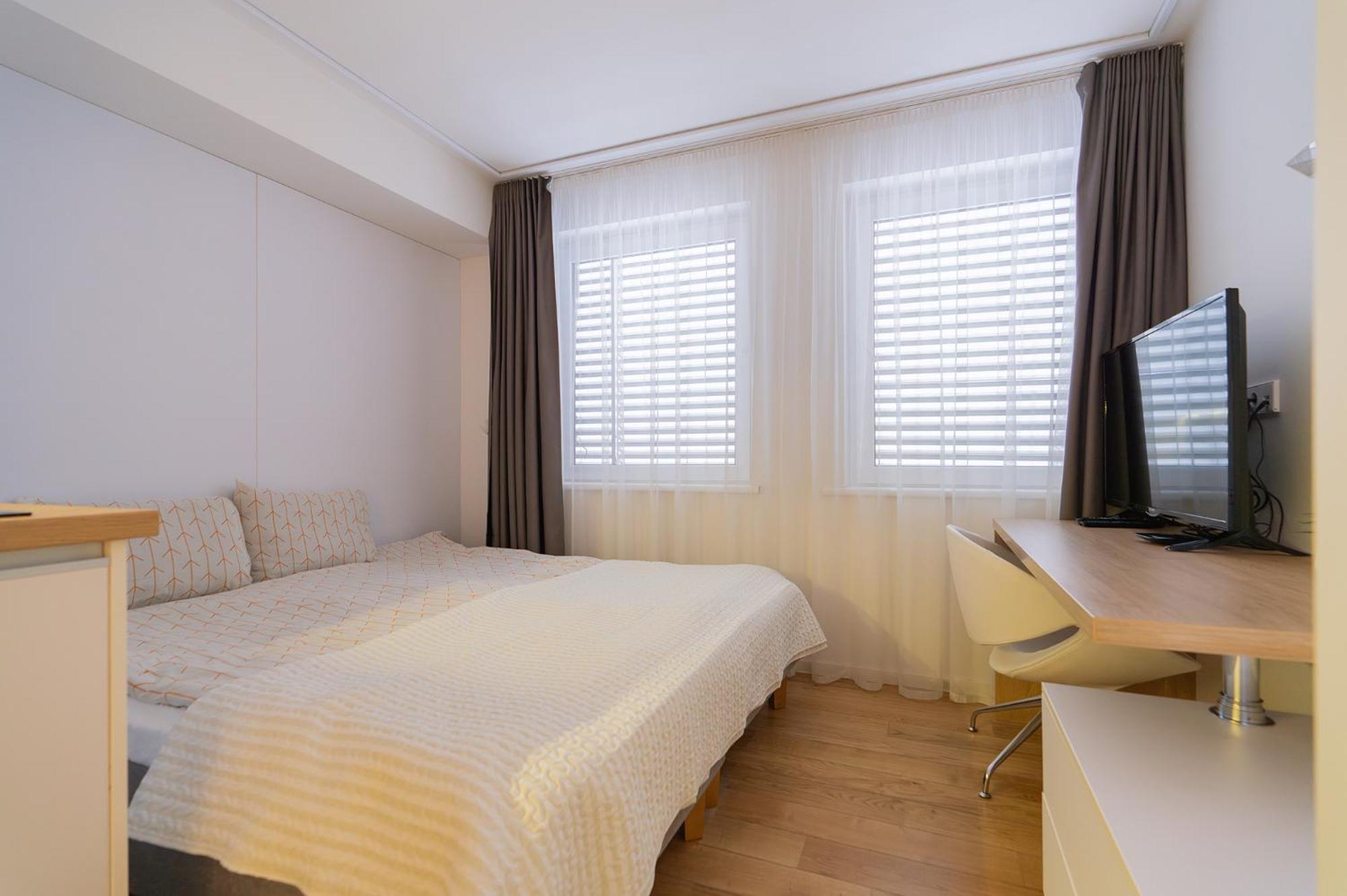 Gyneju Self Check-In Apartments VNO Buitenkant foto