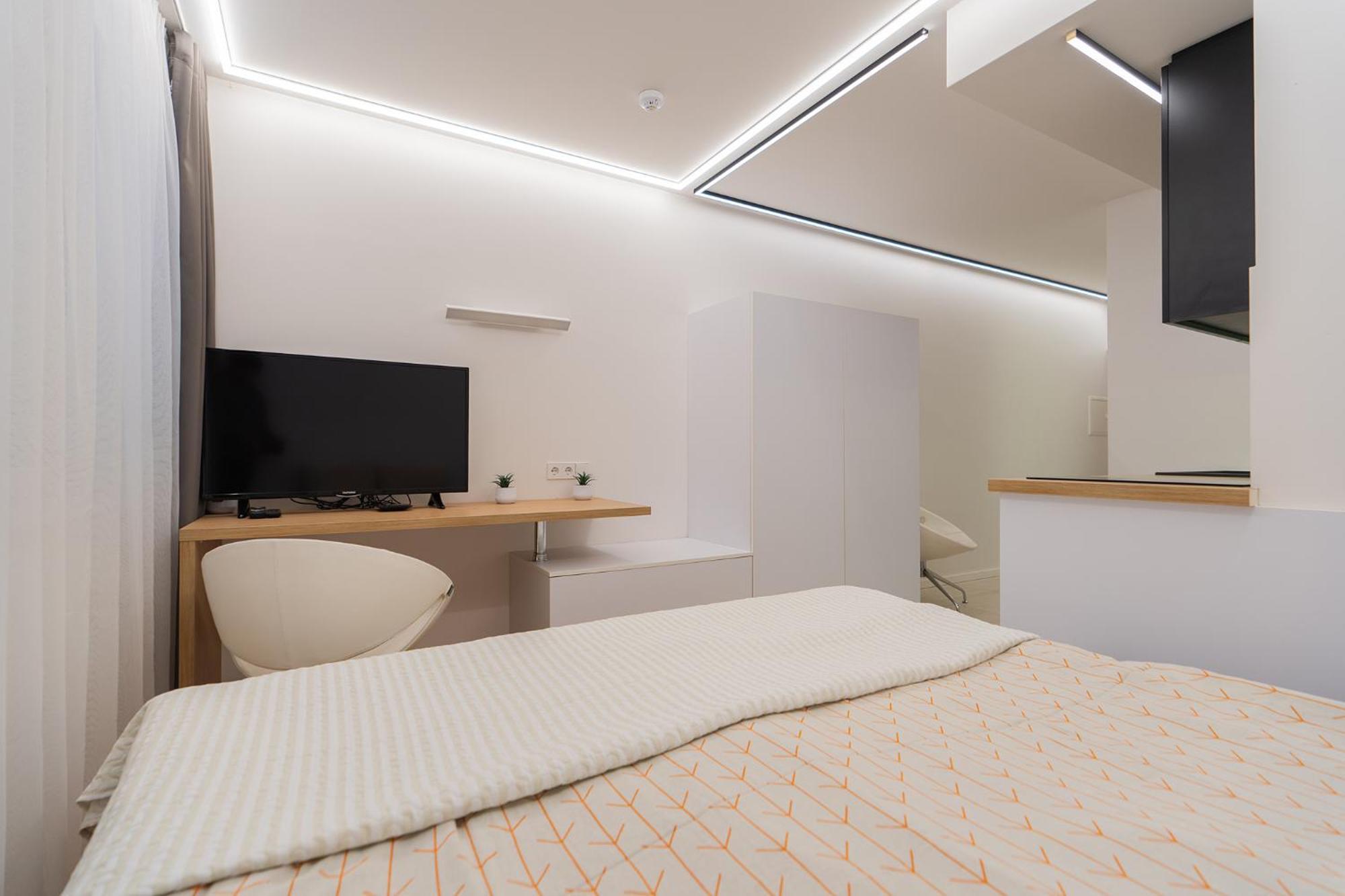 Gyneju Self Check-In Apartments VNO Buitenkant foto