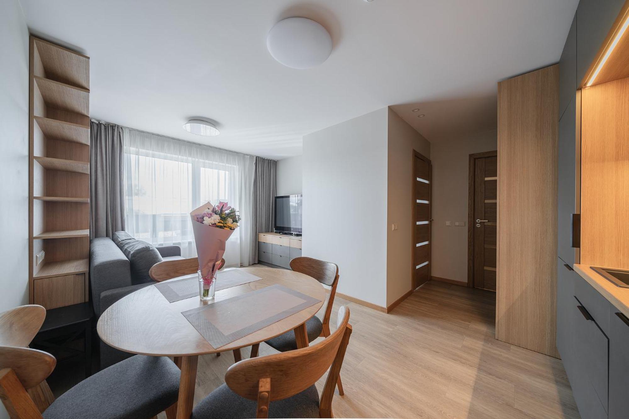 Gyneju Self Check-In Apartments VNO Buitenkant foto